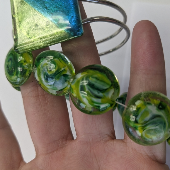 2 VTG GLASS BEAD BRACELETS - Picture 11 of 12